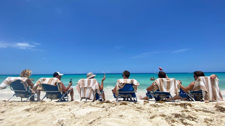 Vacation rental for large groups Cancun from Tim’s Ocean Condos