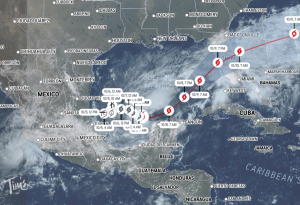 Satellite image of Hurricane Milton at 10:00 a.m. CST, showing the storm's current position and projected path toward Cancun and the Gulf of Mexico.